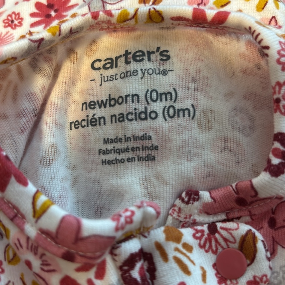 nwot 2 carters newborn onesies - Picture 4 of 5